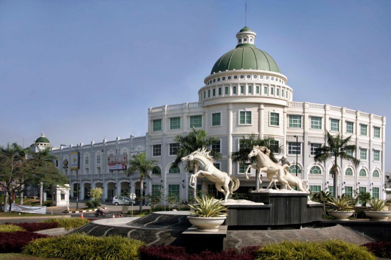 President Executive Club Hotel Cikarang Exterior photo