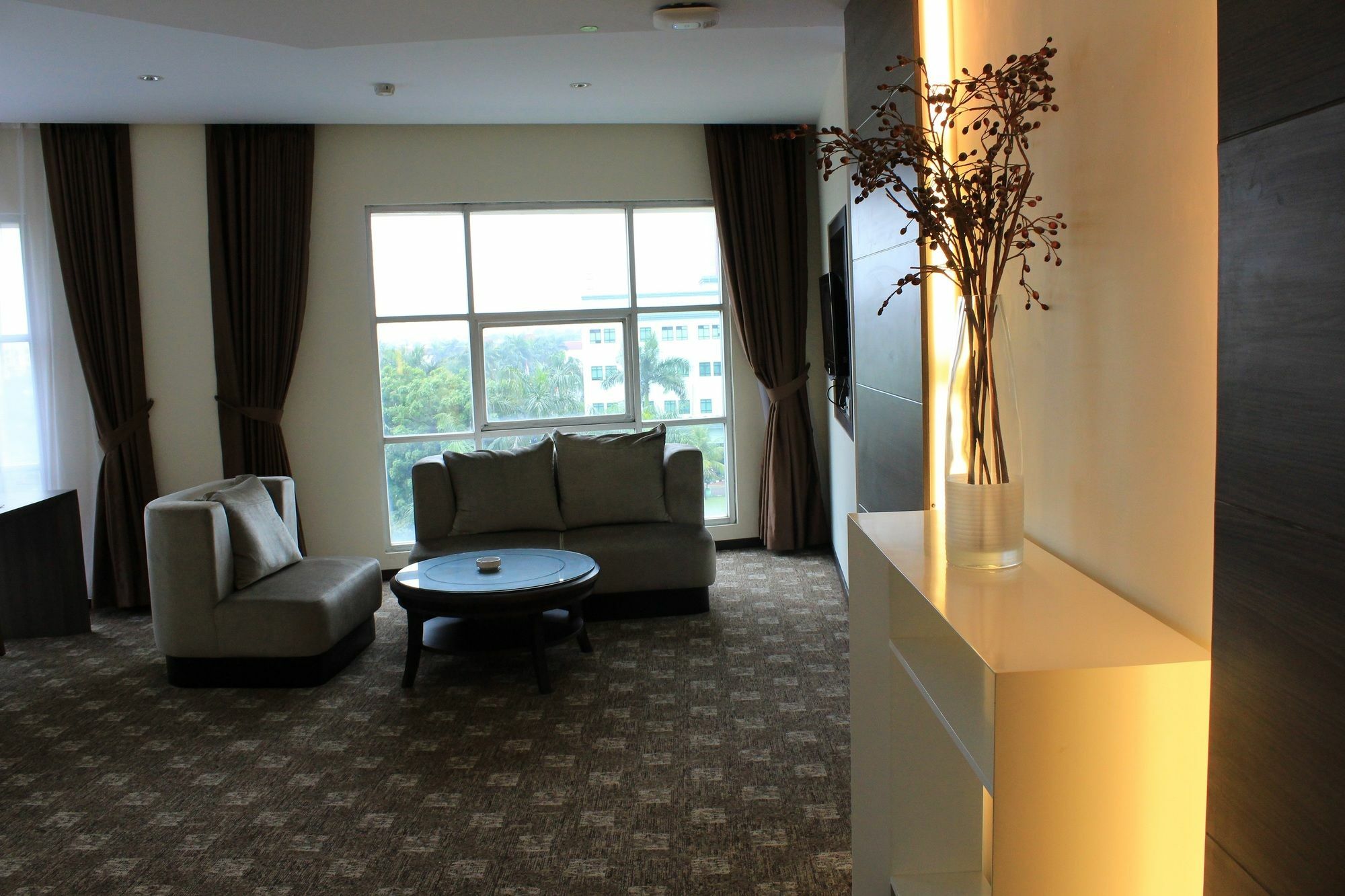 President Executive Club Hotel Cikarang Exterior photo